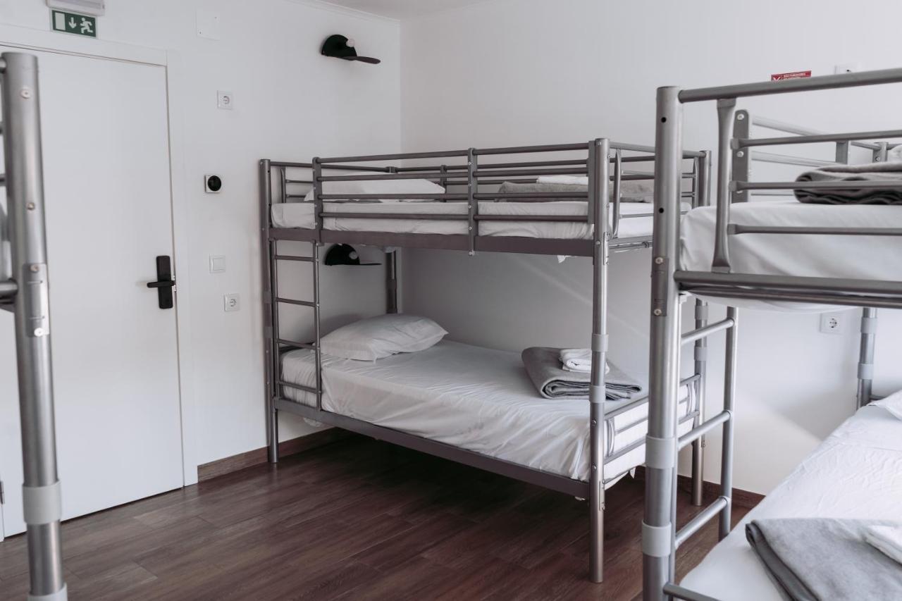 Хостел Middle Point Sardoal Екстер'єр фото