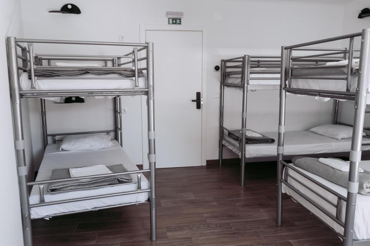 Хостел Middle Point Sardoal Екстер'єр фото