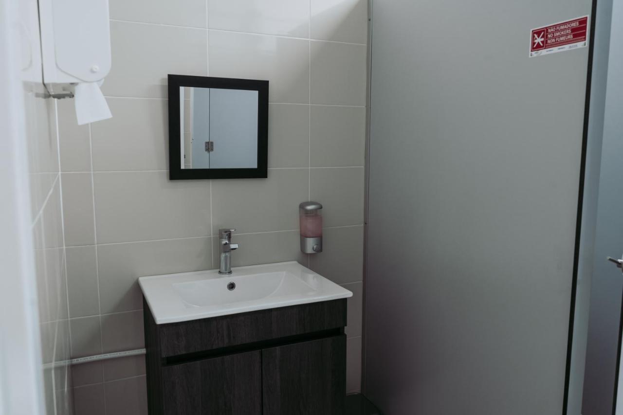 Хостел Middle Point Sardoal Екстер'єр фото