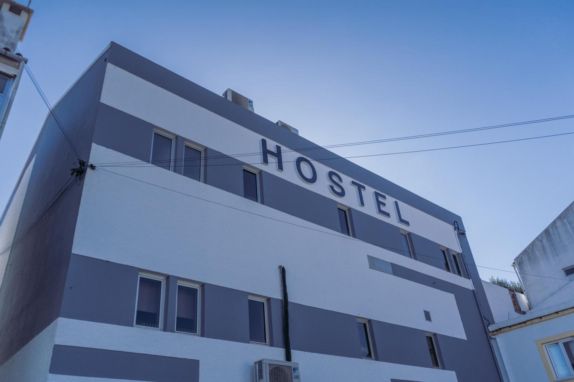 Хостел Middle Point Sardoal Екстер'єр фото